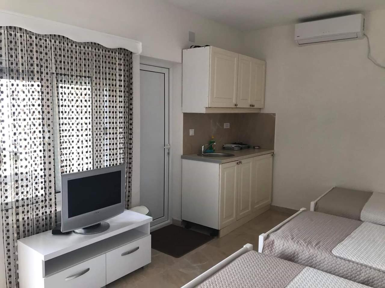 Apartments In Amor Улцин Екстериор снимка